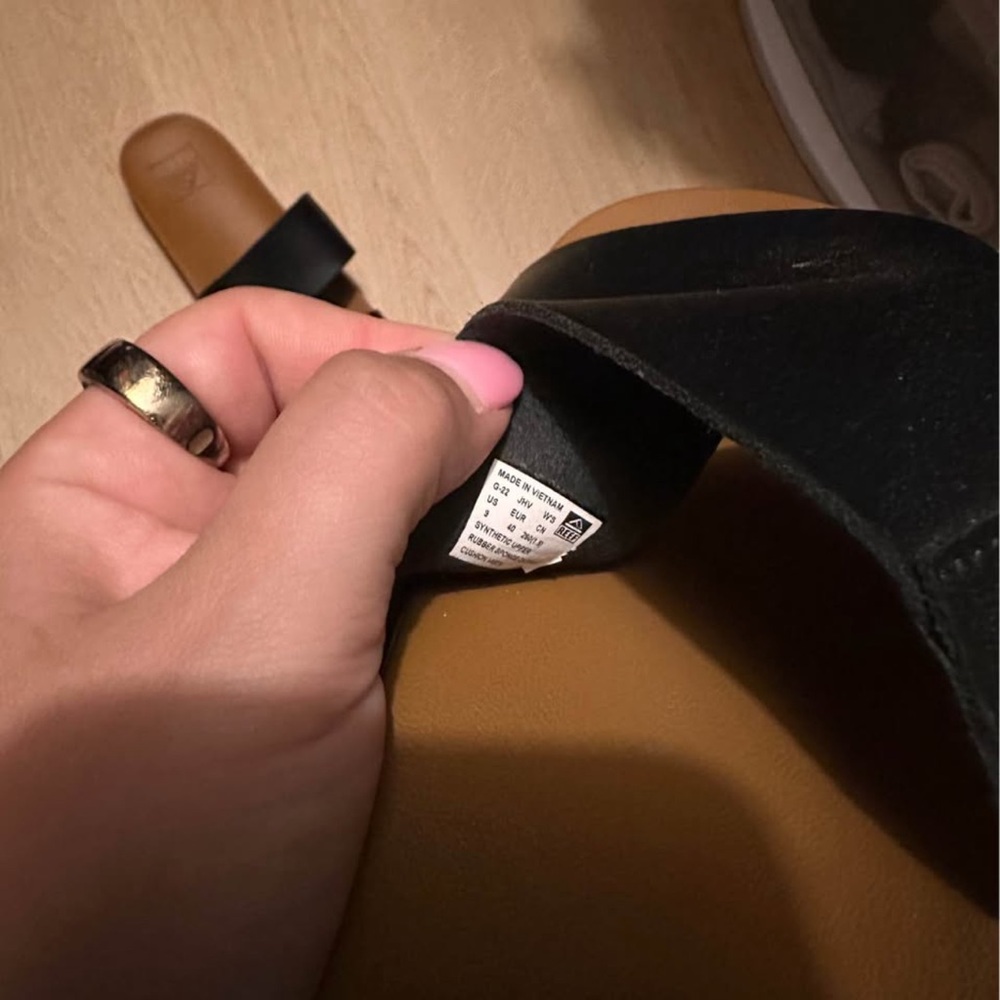 Reef black sandals - Picture 4 of 4